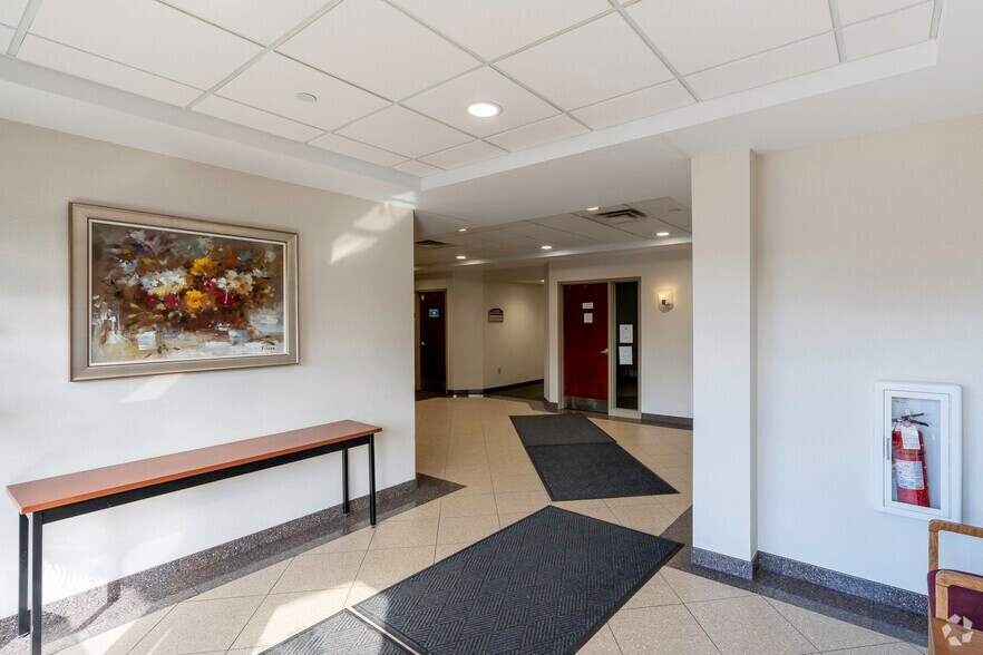 More Photos Of 299 Lincoln St, Worcester Medical For Lease