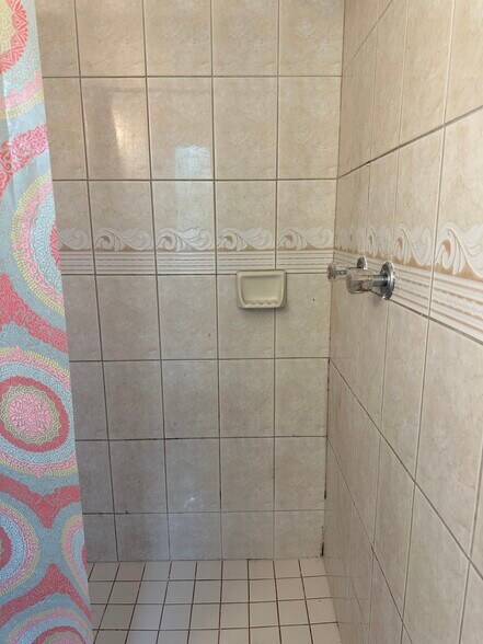 More Photos Of 619-1 NE 3 STREET, Hallandale Beach Multifamily For Sale