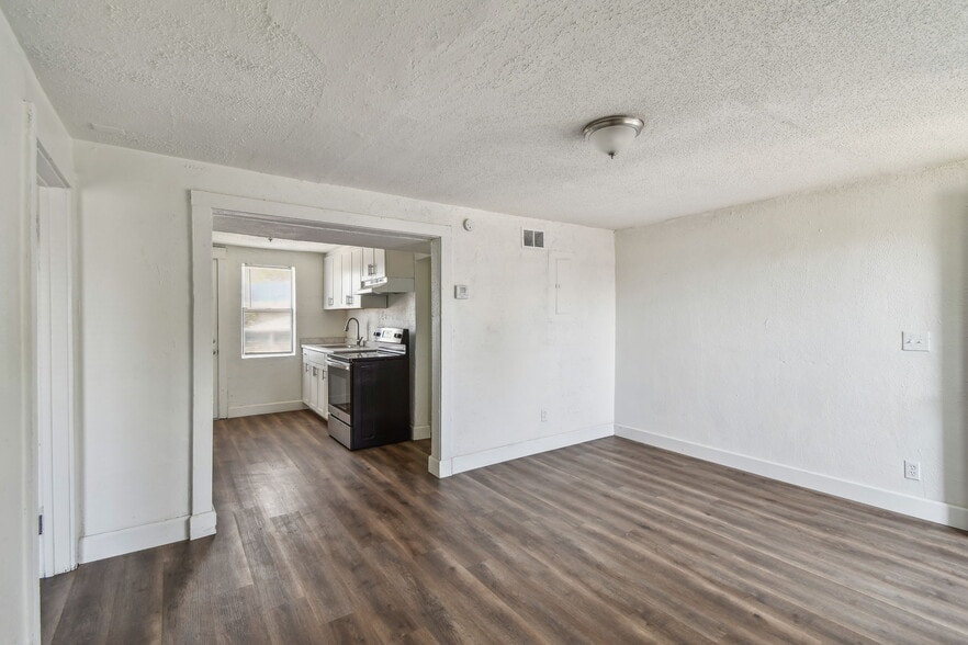 More Photos Of 1330-1334 Barnett St, Jacksonville Apartments For Sale