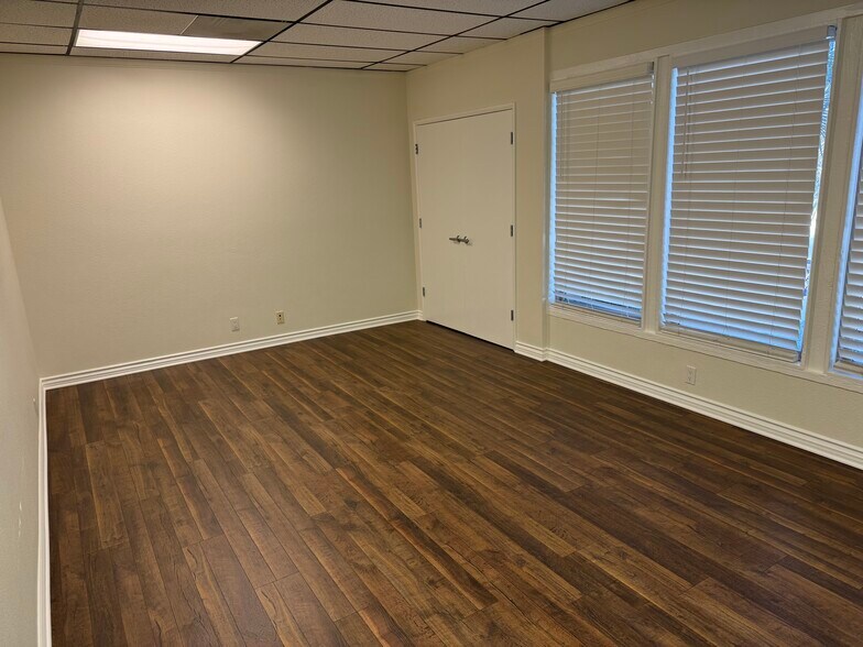 More Photos Of 25124 Narbonne Ave, Lomita Office For Lease