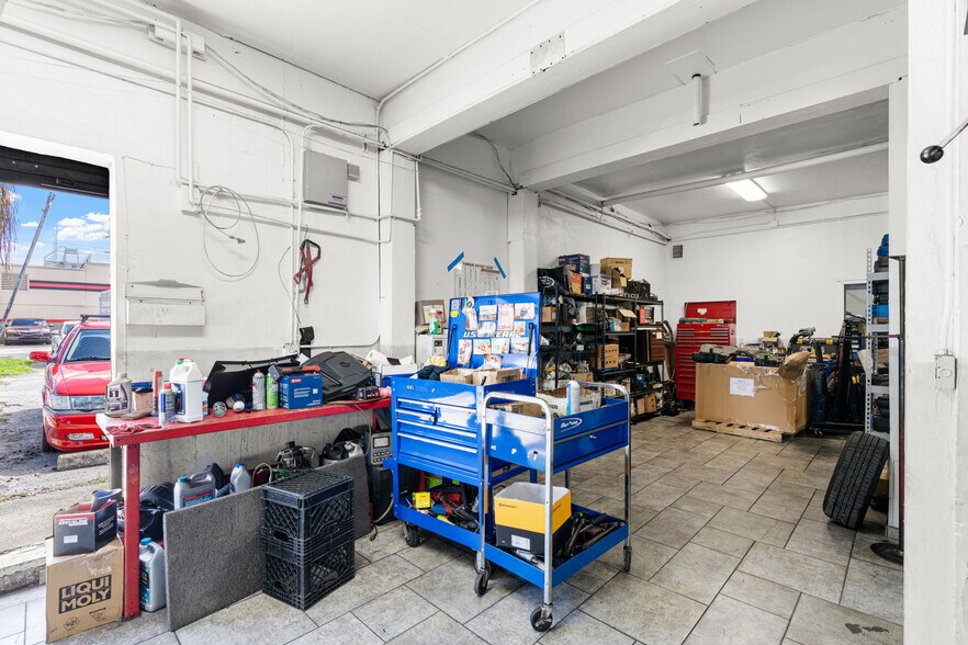 More Photos Of 3771 Bird Rd, Miami Storefront For Sale