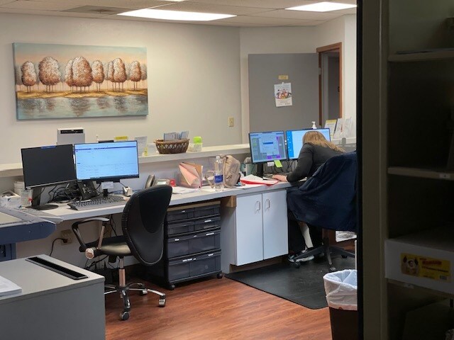 More Photos Of 8940 Kingsridge Dr, Centerville Medical For Sale