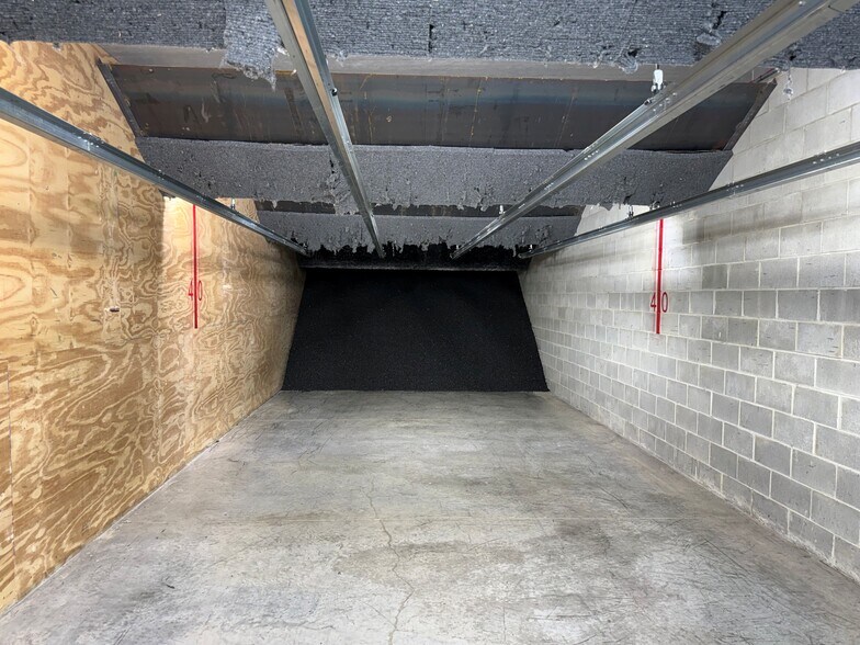 More Photos Of 11750 E State Road 205, Laotto Storefront For Sale