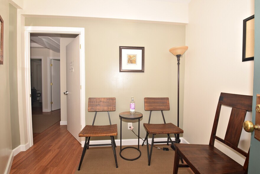 More Photos Of 50 Hempstead Ave, Lynbrook Medical For Sale