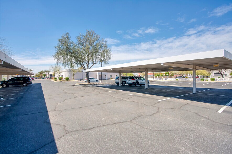 More Photos Of 16635 N 43rd Ave, Phoenix Medical For Lease