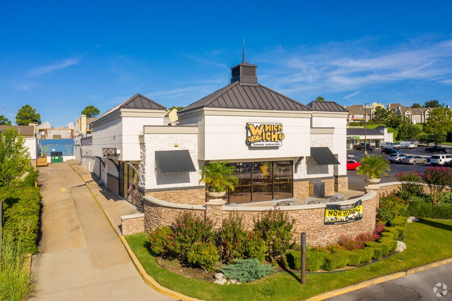 More Photos Of 6022-6028 S Memorial Dr, Tulsa Unknown For Lease