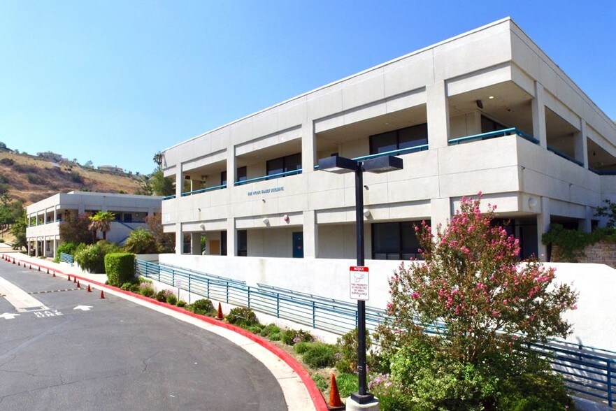 More Photos Of 7353 Valley Circle Blvd, West Hills Schools For Lease