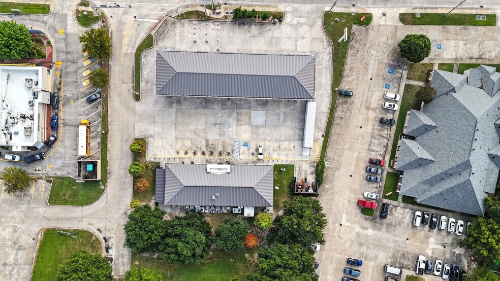 More Photos Of 2330 O'Neal Ln, Baton Rouge Convenience Store For Sale