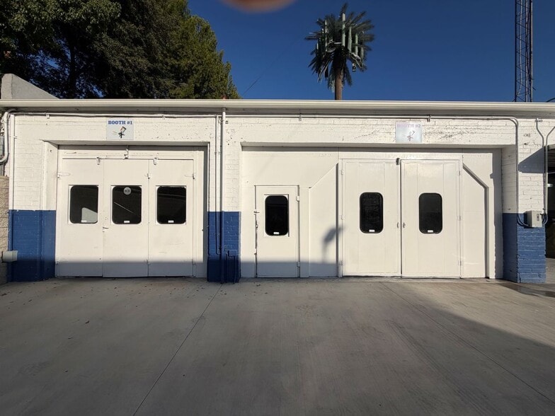 More Photos Of 14723 Aetna St, Van Nuys Auto Repair For Sale