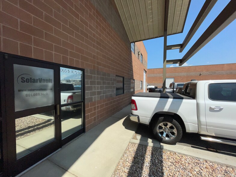 More Photos Of 1055-1085 S 1680 W, Orem Warehouse For Lease