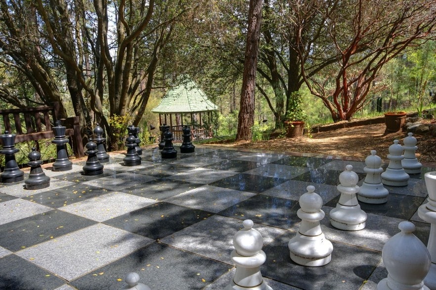 More Photos Of 48644 Victoria Ln, Oakhurst Hospitality For Sale