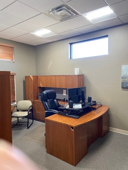More Photos Of 12363 Hampton Park Blvd, Tampa Office For Lease