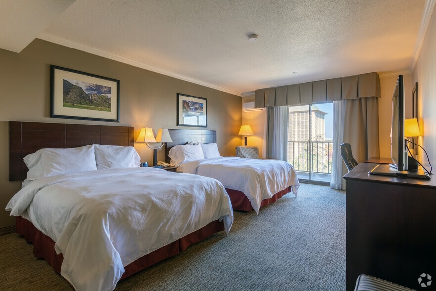 More Photos Of 1055 Van Ness Ave, Fresno Hotel For Sale