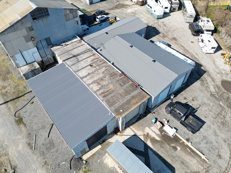 More Photos Of 615 N Back River Rd, Hampton Warehouse For Sale