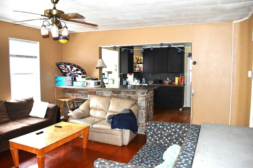 More Photos Of 51 Seminary Ave, Binghamton Apartments For Sale