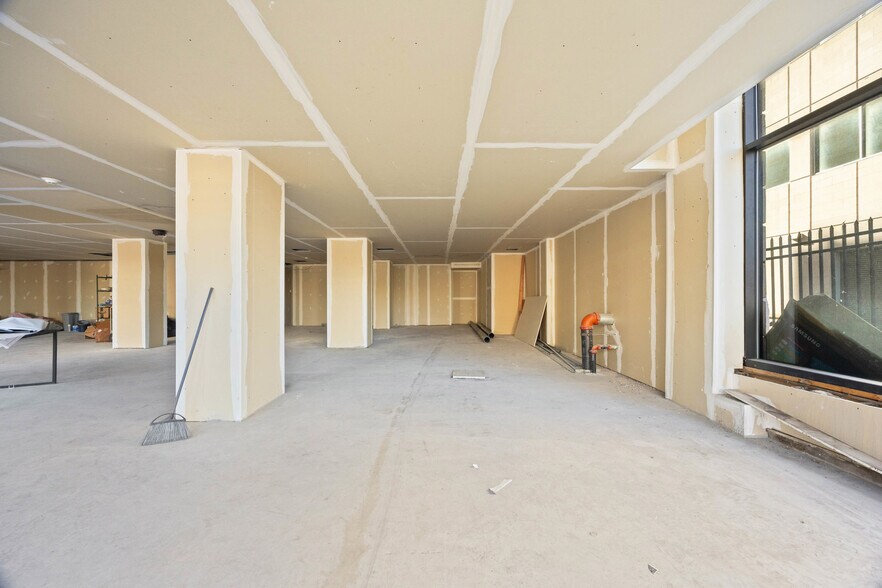 More Photos Of 65 W Broad St, Rochester Apartments For Lease