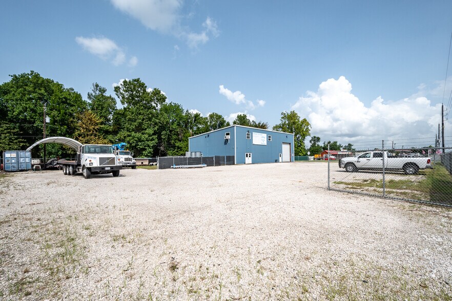 More Photos Of 21515 FM 2100 Rd, Crosby Warehouse For Sale