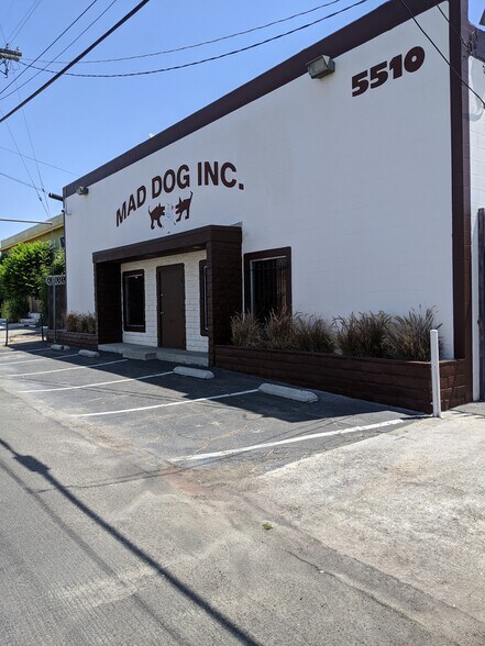 More Photos Of 5500-5510 Satsuma Ave, North Hollywood Warehouse For Sale