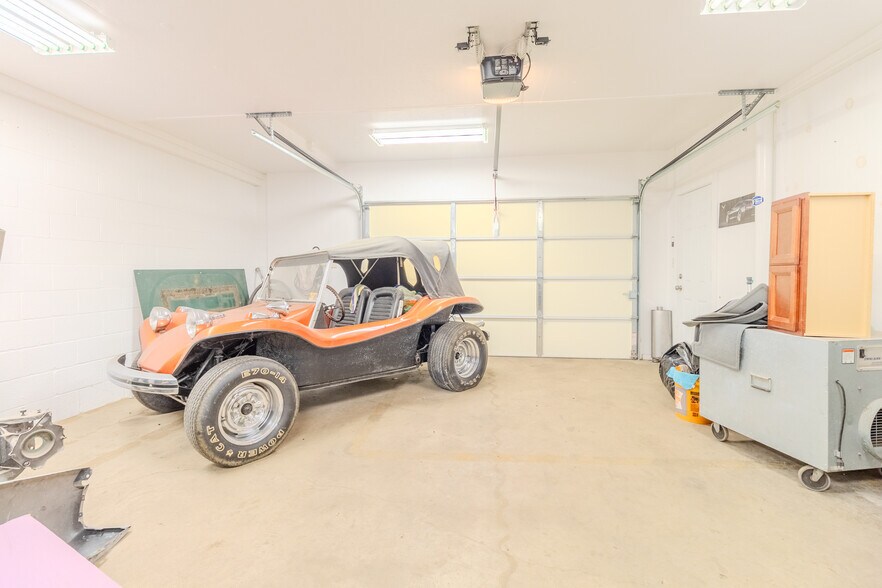 More Photos Of 204 Main St, East Pittsburgh Warehouse For Sale