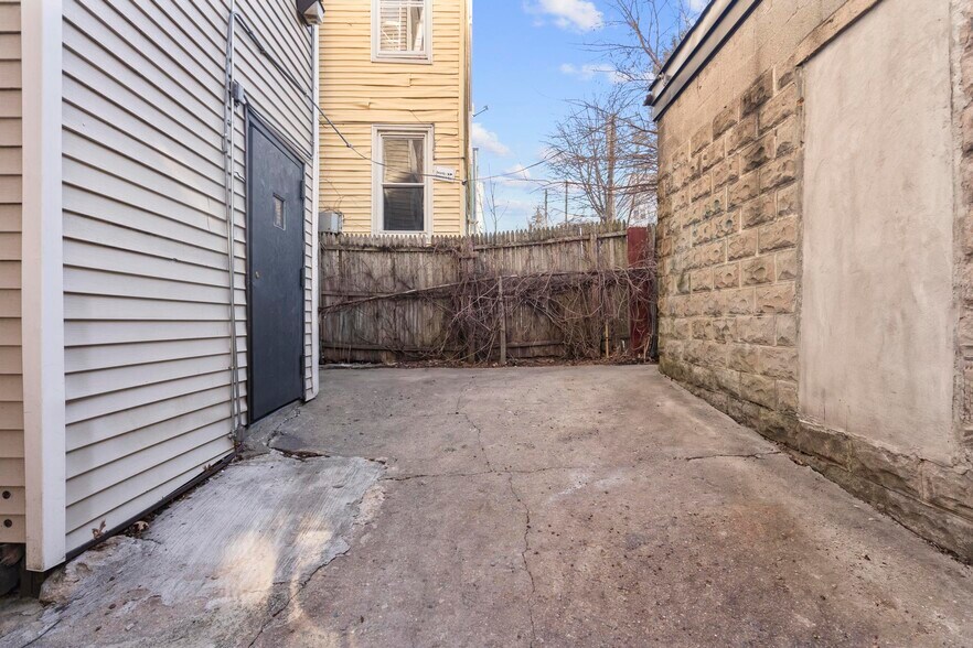 More Photos Of 58 Chestnut St, Yonkers Apartments For Sale