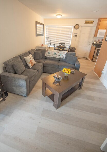 More Photos Of 231 SW 15th St, Pompano Beach Apartments For Sale