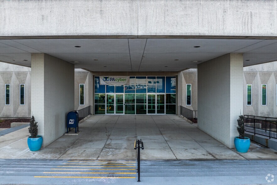 More Photos Of 3721 Tecport Dr, Harrisburg Office For Sale