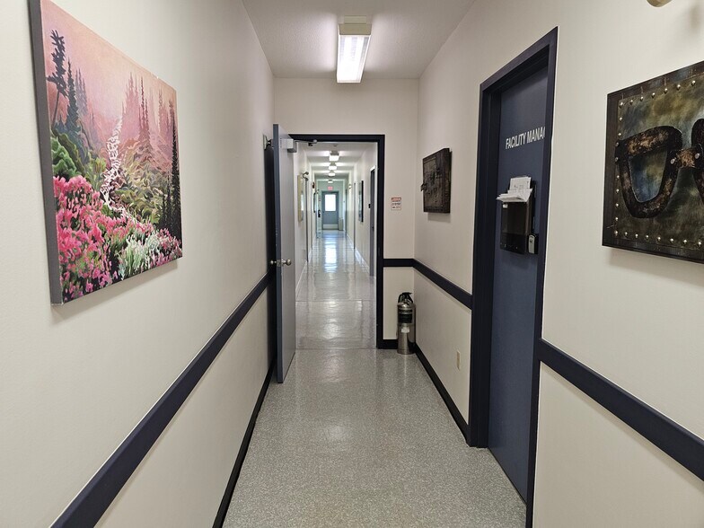 More Photos Of 3120 Braun St, Terrace Apartments For Lease