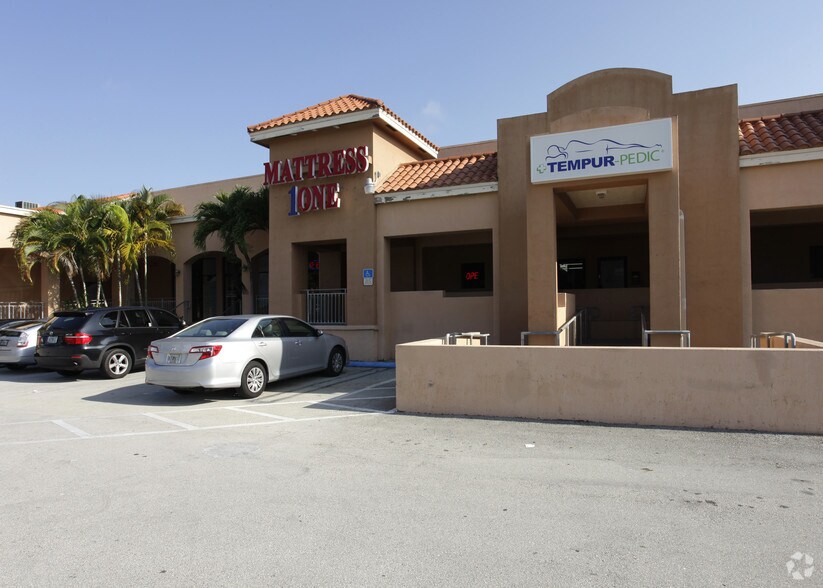 More Photos Of 8347-8369 NW 36th St, Miami Light Distribution For Lease