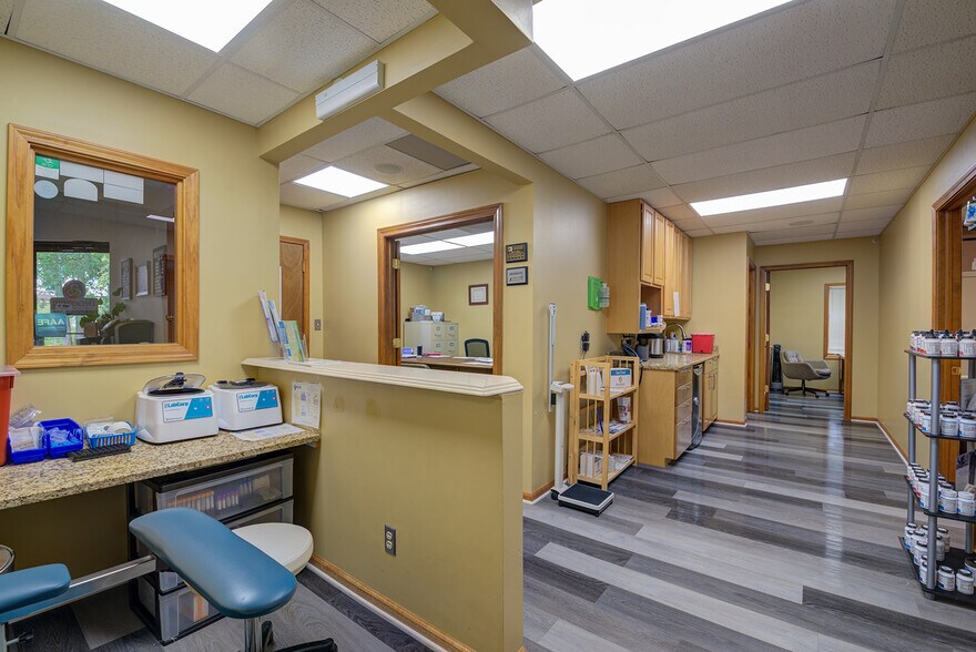 More Photos Of 1181 N Milford Rd, Milford Medical For Lease