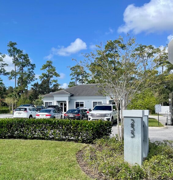 More Photos Of 255 Professional Way, Wellington Office For Lease