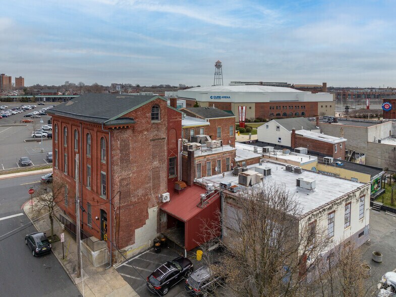 More Photos Of 439-451 S Broad St, Trenton Office For Lease