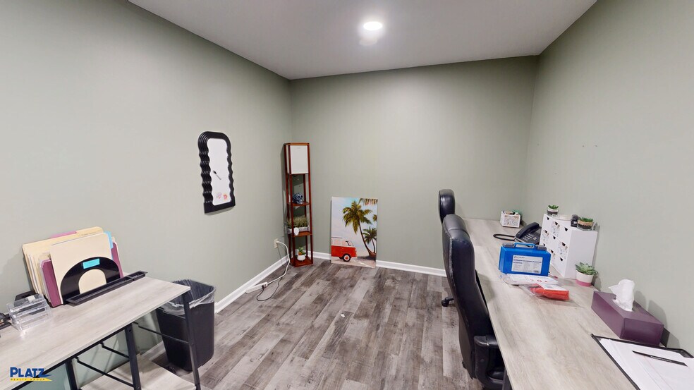 More Photos Of 650 Youngstown Warren Rd, Niles Office For Sale