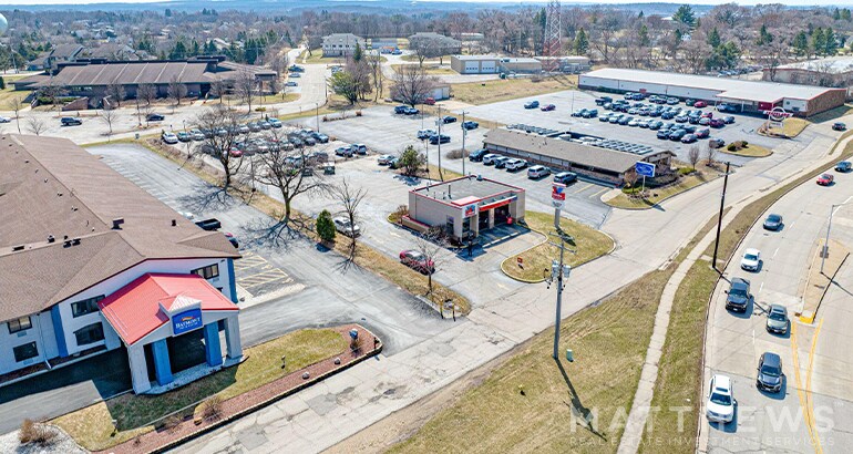 More Photos Of 1951 E Main St, Waukesha Auto Repair For Sale