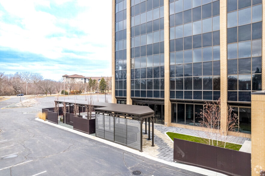 More Photos Of 7201 Metro Blvd, Edina Office For Lease