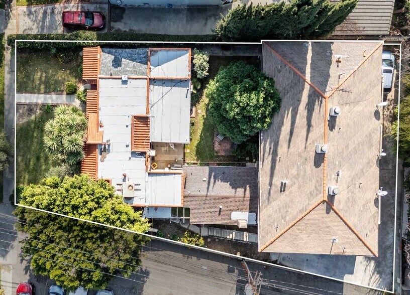 More Photos Of 4189 Greenbush Ave, Sherman Oaks Multifamily For Sale