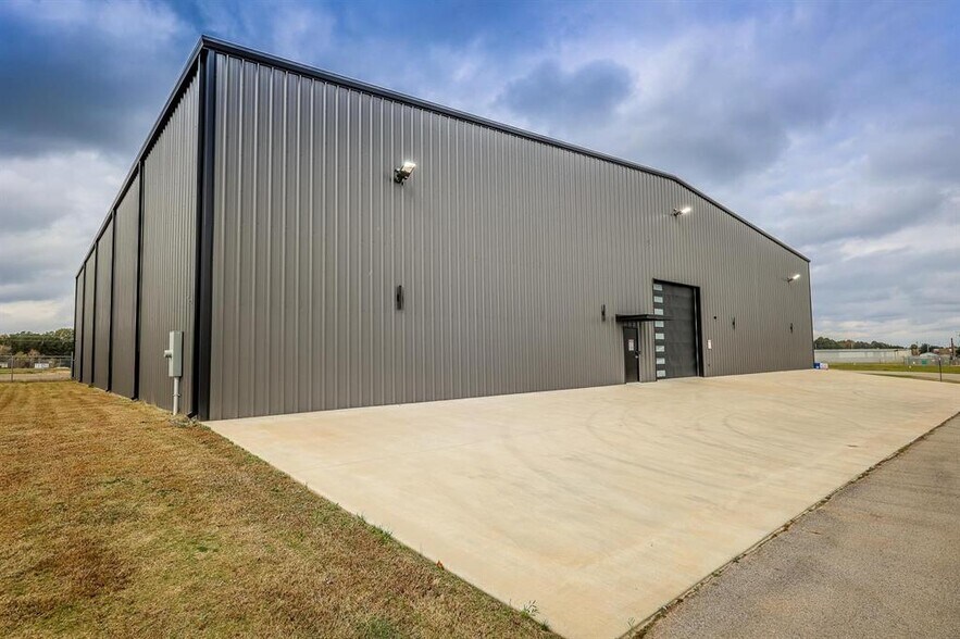 More Photos Of 139 SKYWAY SPUR Spur, Longview Specialty For Sale