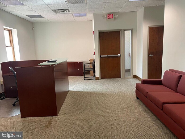 More Photos Of 106 York Rd, Jenkintown Office Residential For Sale