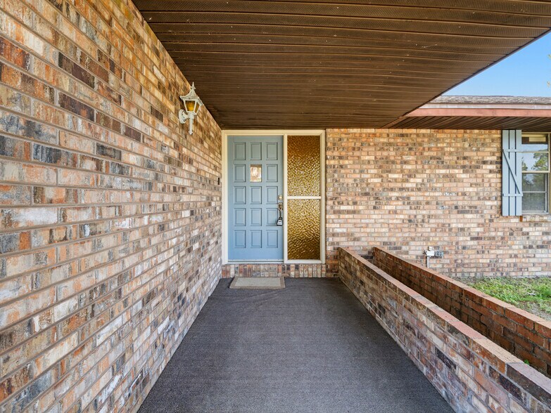 More Photos Of 6070 Minton Rd NW, Palm Bay Office For Sale