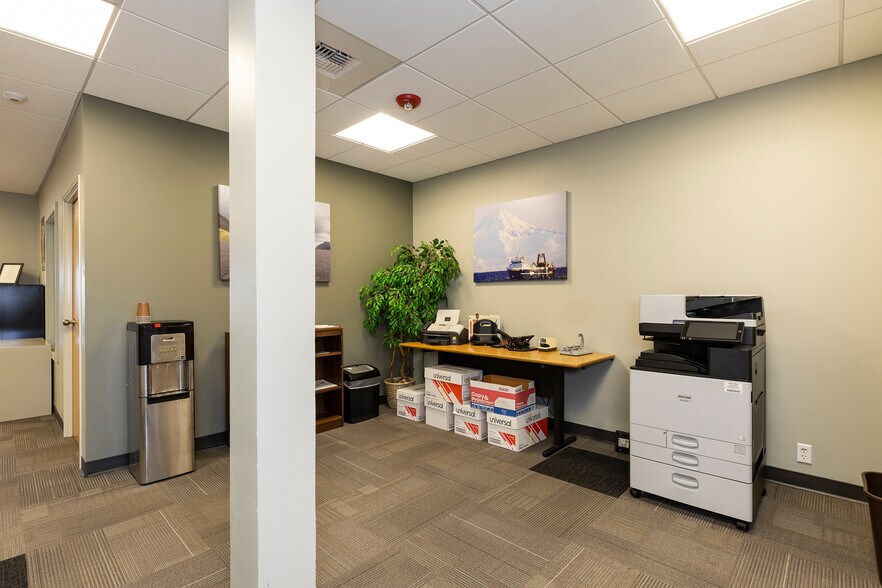 More Photos Of 4241 21st Ave W, Seattle Office For Sale