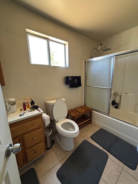 More Photos Of 5620 & 5618 Cartwright Ave, North Hollywood Apartments For Sale