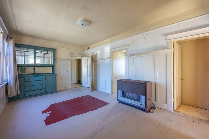 More Photos Of 535-539 Main St, Half Moon Bay Storefront Retail Residential For Sale