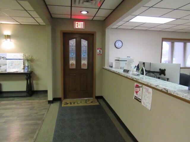 More Photos Of 630 S Main St, Monticello Office For Sale