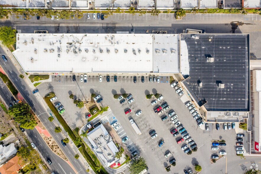 More Photos Of 10812-10828 Jefferson Blvd, Culver City Freestanding For Lease