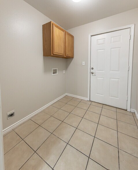 More Photos Of 602 N Belmont, Lubbock Apartments For Sale