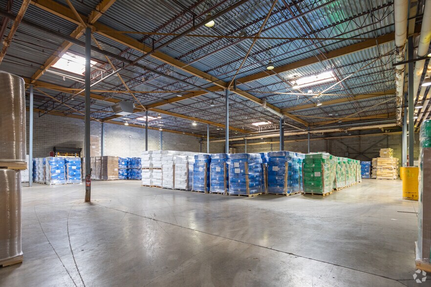 More Photos Of 901 Wayne St, Niles Warehouse For Lease