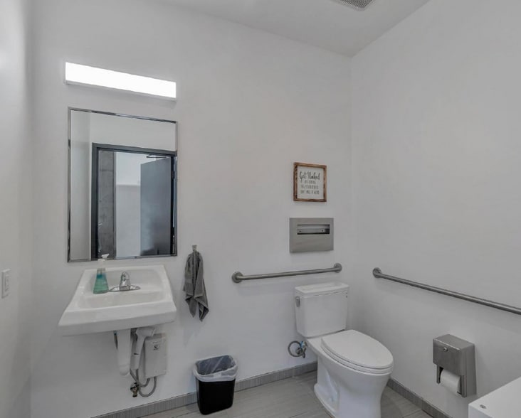 More Photos Of 150 Redwood St, San Francisco Apartments For Sale