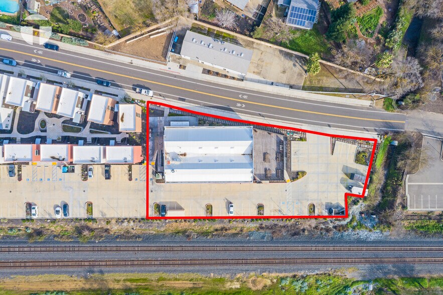 More Photos Of 9699 Railroad St, Elk Grove Restaurant For Lease