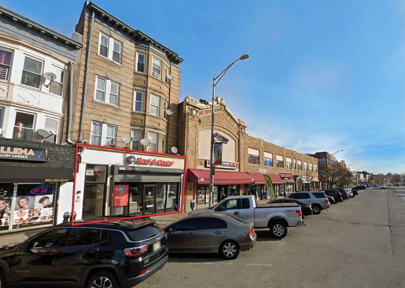 Primary Photo Of 349 Main St, Orange Apartments For Lease