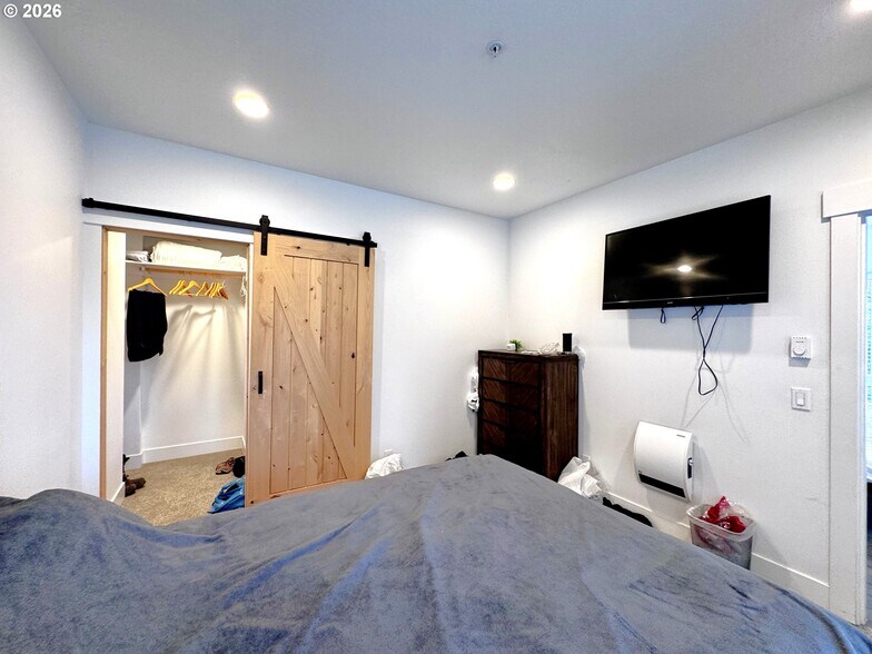 More Photos Of 94353 Leith Rd, Gold Beach Apartments For Sale