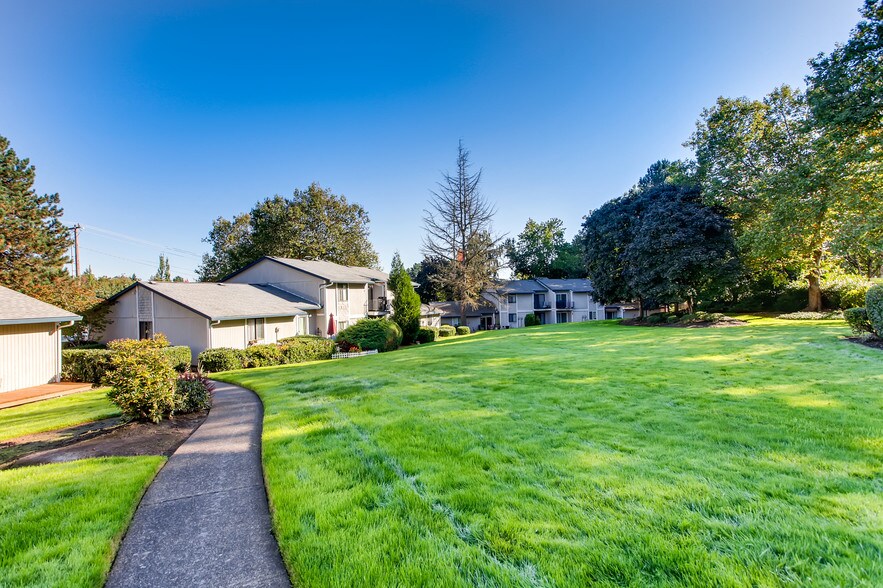 More Photos Of 10650 SW 121st Ave, Tigard Apartments For Sale